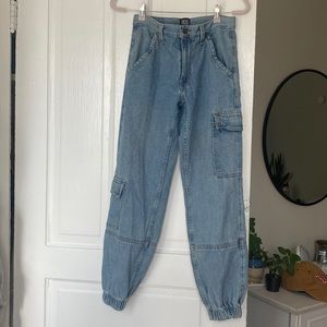 BDG Carla Cargo Jogger Jean - Light Wash